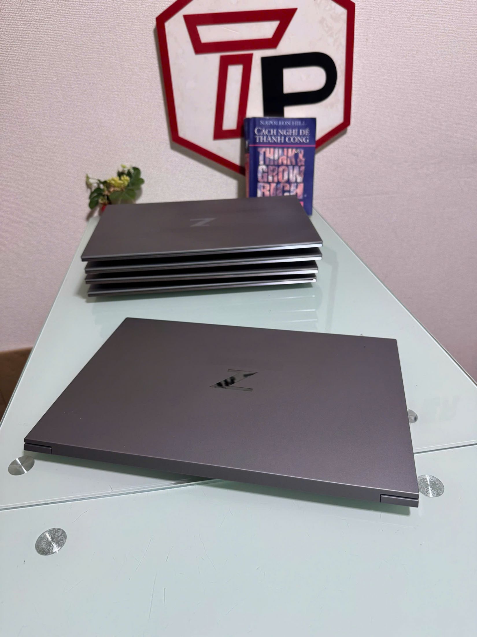 HP Zbook Studio G7 / i7-10850H (up to 5.1Ghz | 6 nhân 12 luồng
